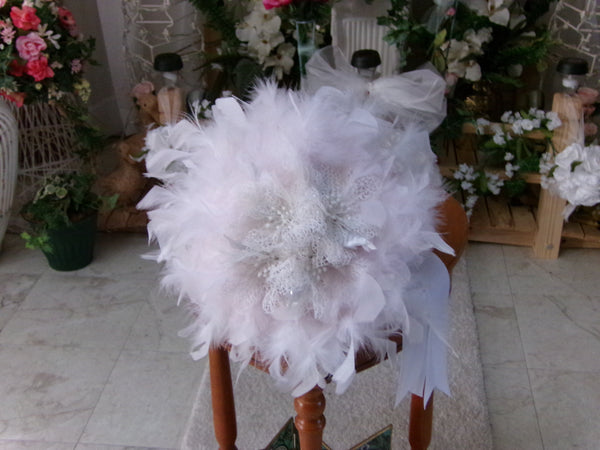 Bouquet-Blanca Feather Boa Bouquet