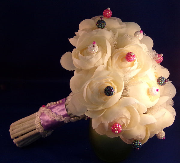 Bouquet-Fiber Optic White Rose