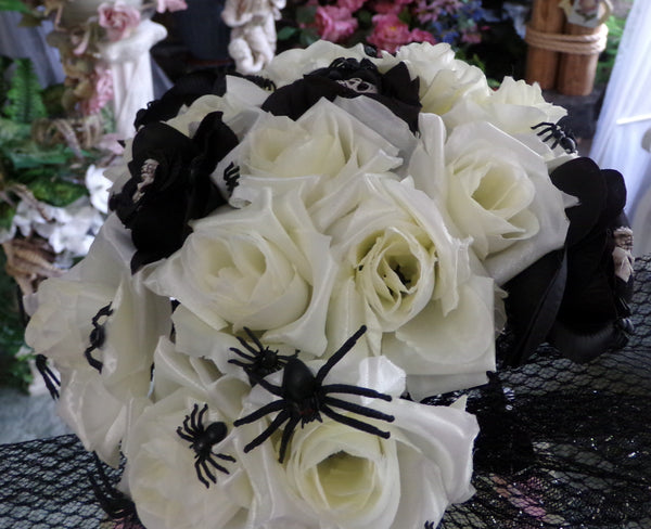 Bouquet - Macabre - Black & White