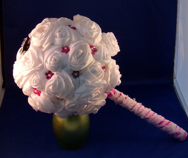 Bouquet-A White Satin Rose